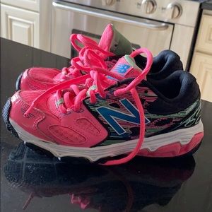 NB colorful comfy sneakers girls or boys Sz 13.5